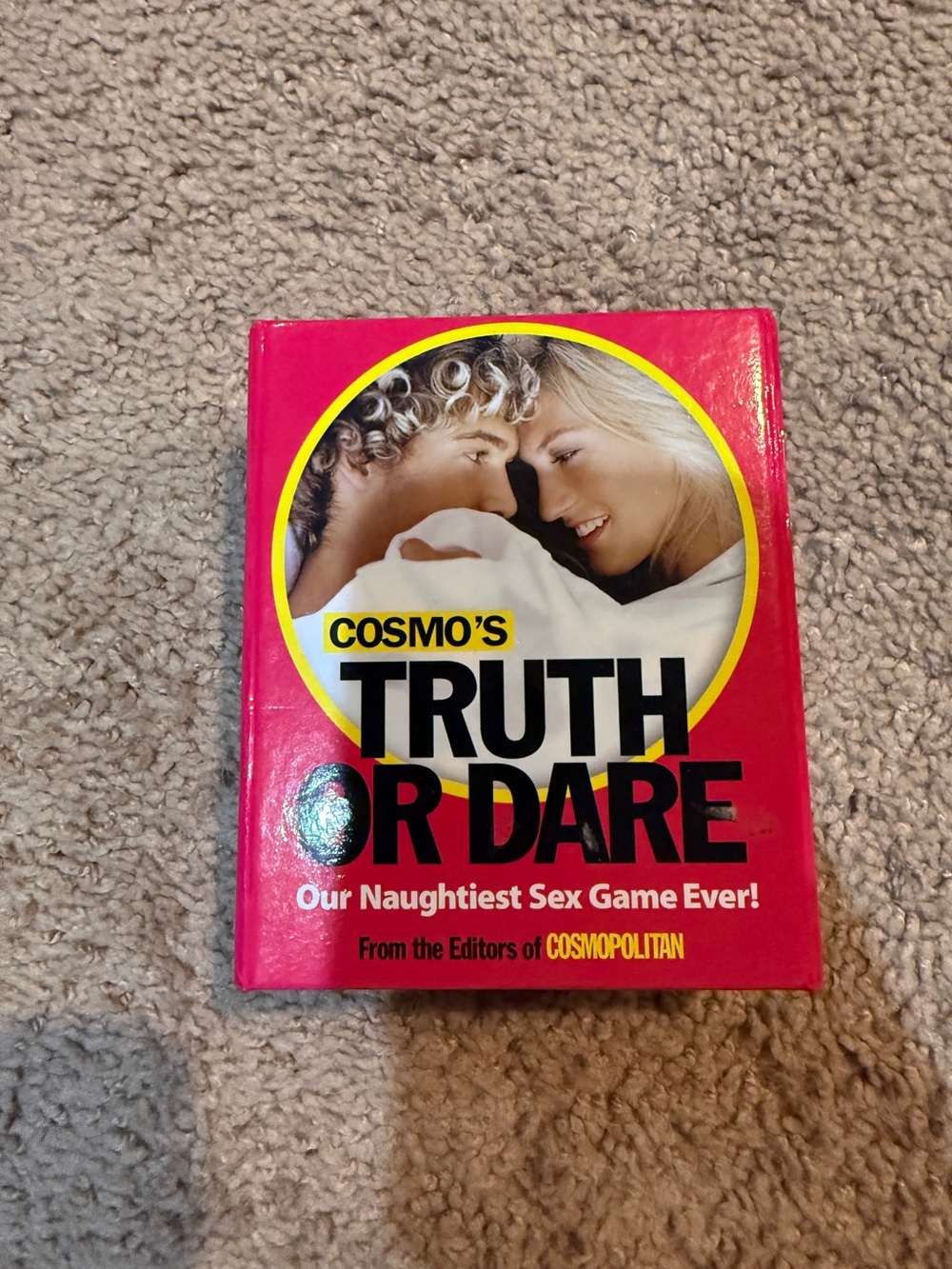 Cosmo's Truth or Dare Party Game